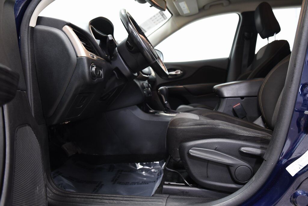 2014 Jeep Cherokee Sport Akron OH