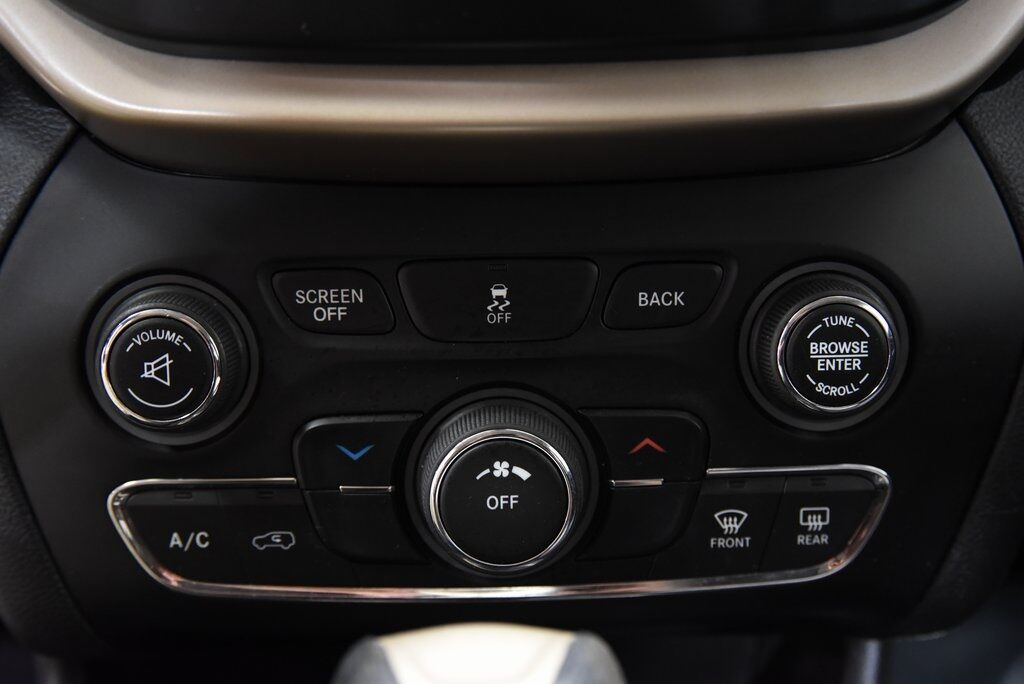 2014 Jeep Cherokee Sport Akron OH