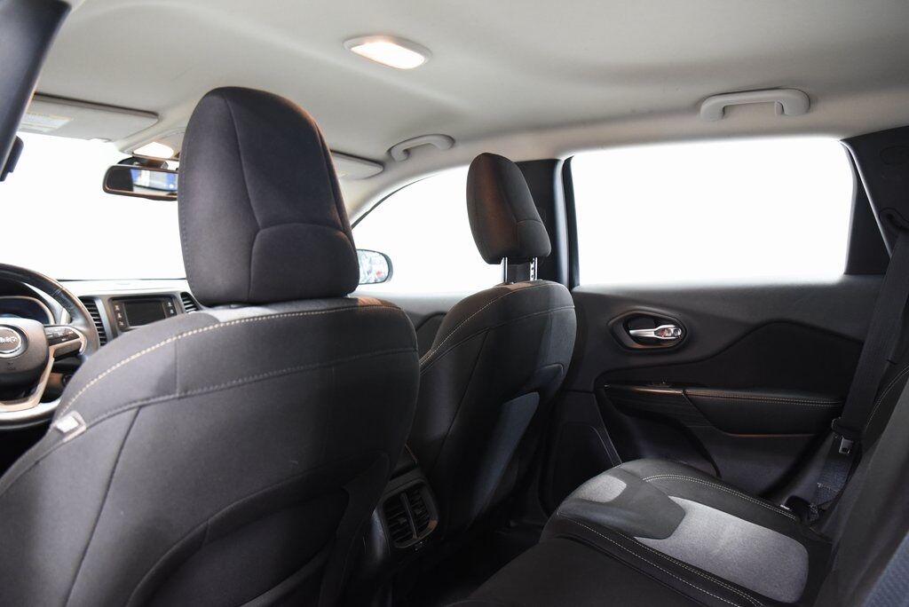 2014 Jeep Cherokee Sport Akron OH