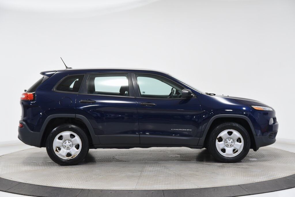 2014 Jeep Cherokee Sport Akron OH