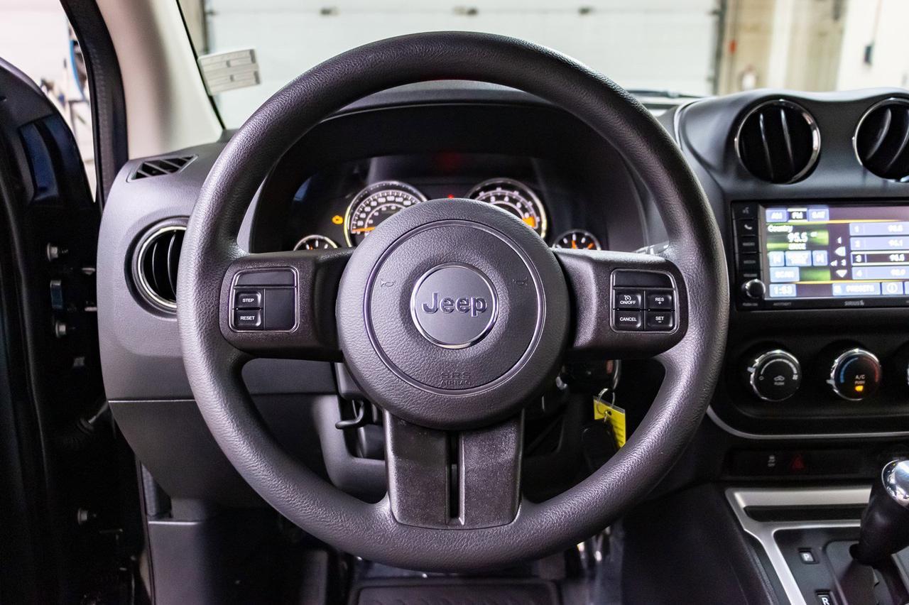 2014 Jeep Compass 4x4 North Edition Leather BCam Red Deer AB