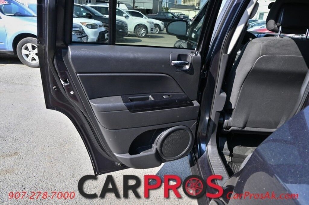 2014 Jeep Compass Sport - 2.0L - Automatic - Power Windows & Door Locks - Keyless Entry - Air Conditioner - Cruise Control Anchorage AK