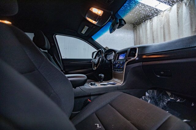 2014 Jeep Grand Cherokee 4x4 Laredo PSeat Red Deer AB