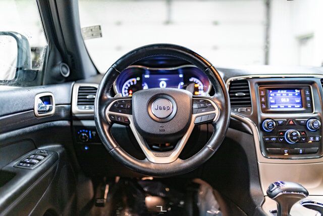 2014 Jeep Grand Cherokee 4x4 Laredo PSeat Red Deer AB