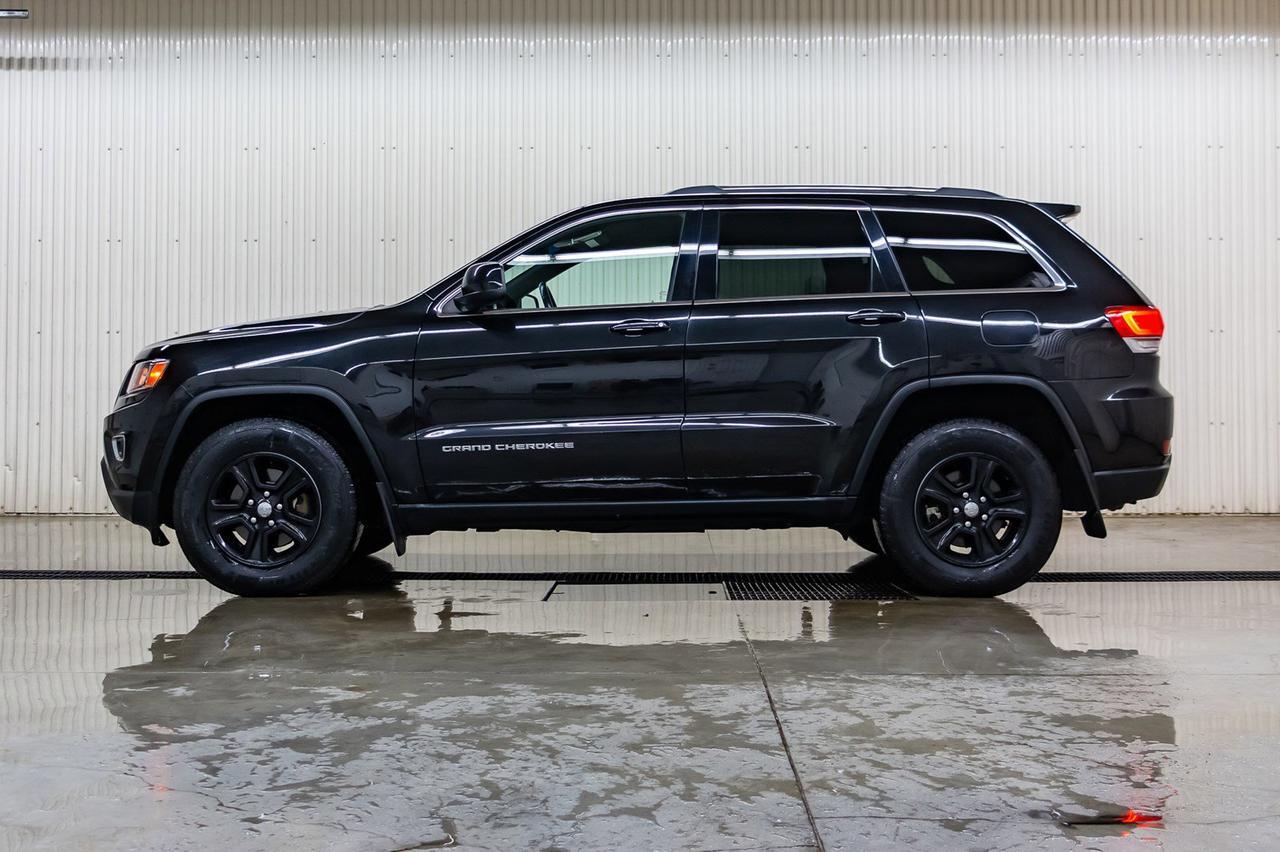 2014 Jeep Grand Cherokee 4x4 Laredo Red Deer AB