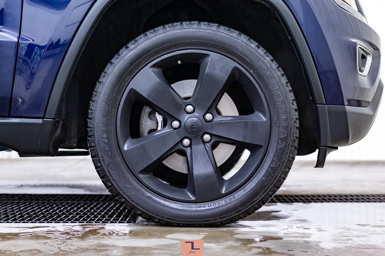 2014 Jeep Grand Cherokee 4x4 Limited HEMI Leather Roof Nav Red Deer AB