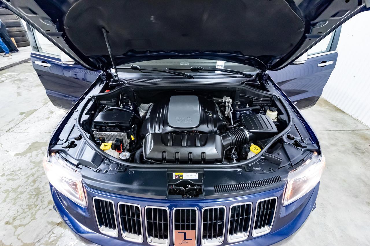 2014 Jeep Grand Cherokee 4x4 Limited HEMI Leather Roof Nav Red Deer AB