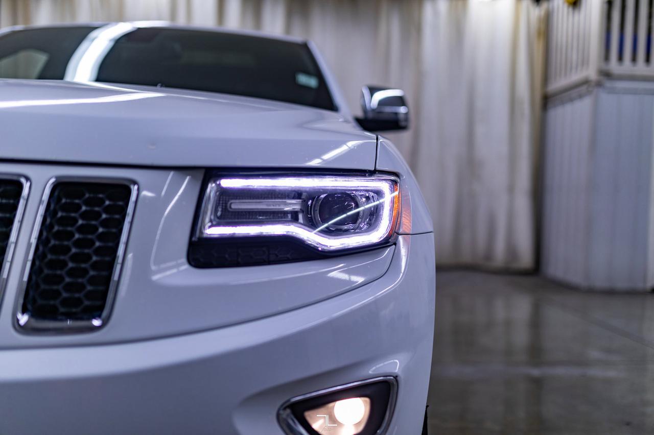 2014 Jeep Grand Cherokee 4x4 Overland HEMI Leather Roof Nav BCam Red Deer AB