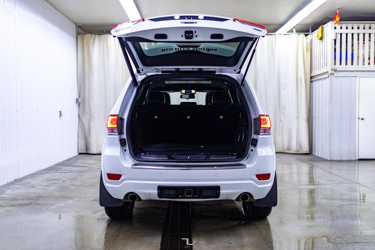 2014 Jeep Grand Cherokee 4x4 Overland HEMI Leather Roof Nav BCam Red Deer AB