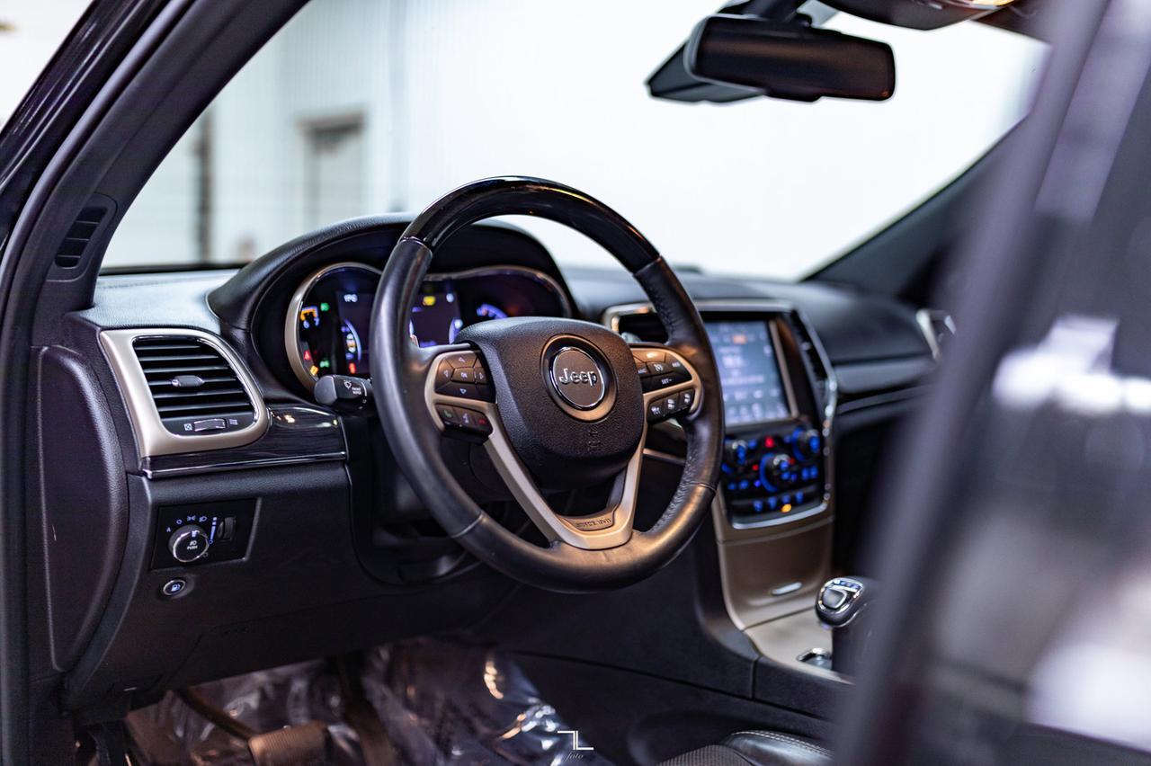 2014 Jeep Grand Cherokee 4x4 Overland Leather Roof Nav Red Deer AB