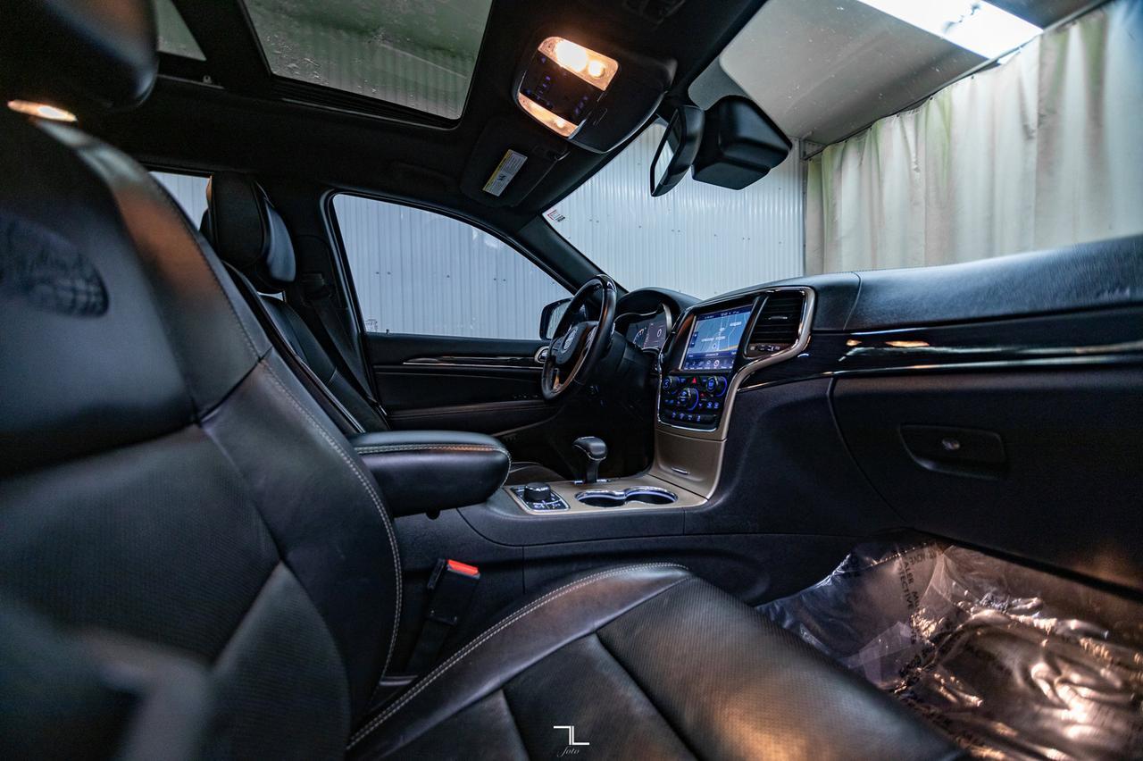 2014 Jeep Grand Cherokee 4x4 Overland Leather Roof Nav Red Deer AB