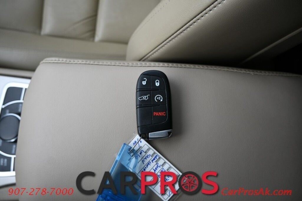 2014 Jeep Grand Cherokee Limited - 3.6L V6 - 4X4 - Front Leather Heated Seats & Steering Wheel - 2nd Row Heated Seats - Remote Start - Fog Lights - Bluetooth - Backup Camera Anchorage AK