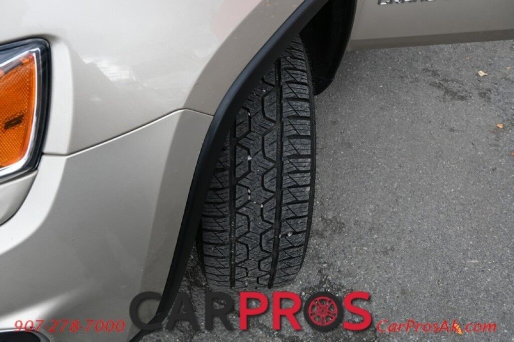 2014 Jeep Grand Cherokee Limited - 4X4 - Front & Rear Heated Leather Seats - Heated Steering Wheel - Sunroof - Remote Start - Power Liftgate - Fog Lights - Bluetooth - Backup Camera Anchorage AK