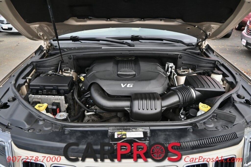 2014 Jeep Grand Cherokee Limited - 4X4 - Front & Rear Heated Leather Seats - Heated Steering Wheel - Sunroof - Remote Start - Power Liftgate - Fog Lights - Bluetooth - Backup Camera Anchorage AK