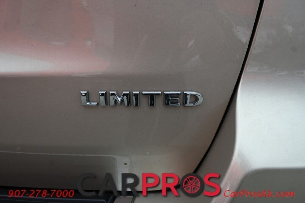 2014 Jeep Grand Cherokee Limited - 4X4 - Front & Rear Heated Leather Seats - Heated Steering Wheel - Sunroof - Remote Start - Power Liftgate - Fog Lights - Bluetooth - Backup Camera Anchorage AK