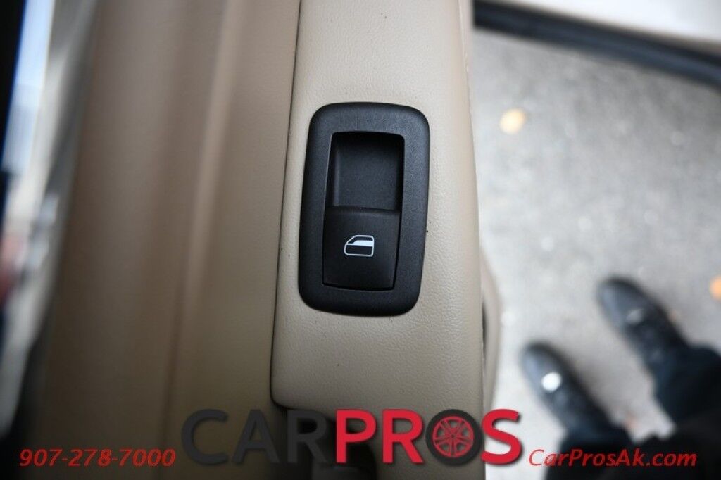 2014 Jeep Grand Cherokee Limited - 4X4 - Front & Rear Heated Leather Seats - Heated Steering Wheel - Sunroof - Remote Start - Power Liftgate - Fog Lights - Bluetooth - Backup Camera Anchorage AK