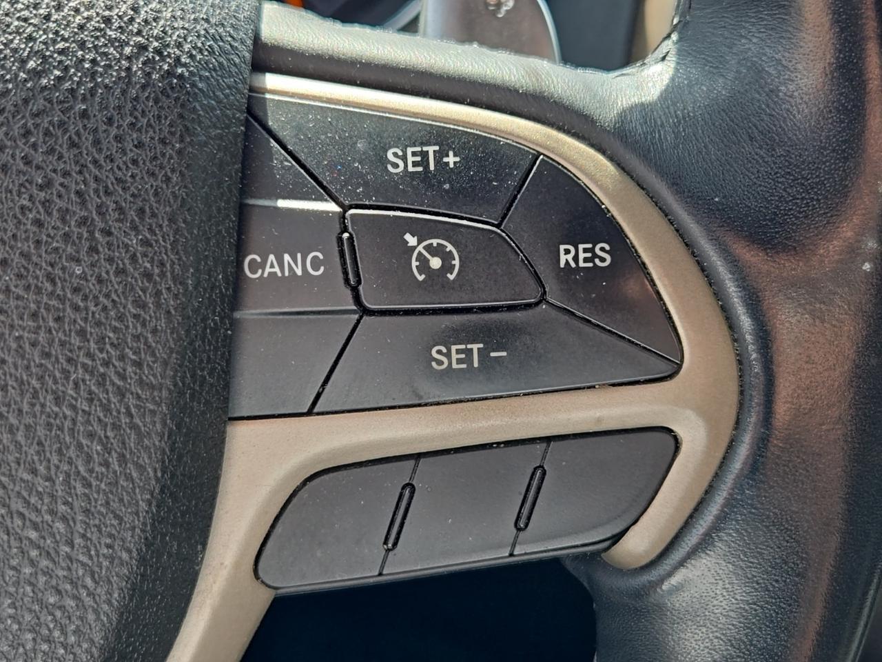 2014 Jeep Grand Cherokee Overland Fredericksburg VA