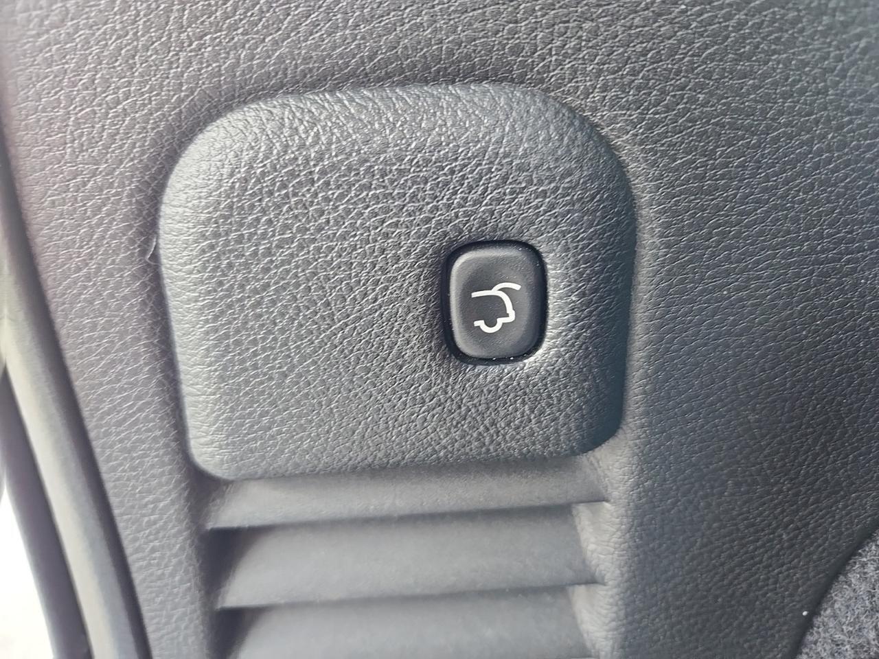 2014 Jeep Grand Cherokee Overland Fredericksburg VA