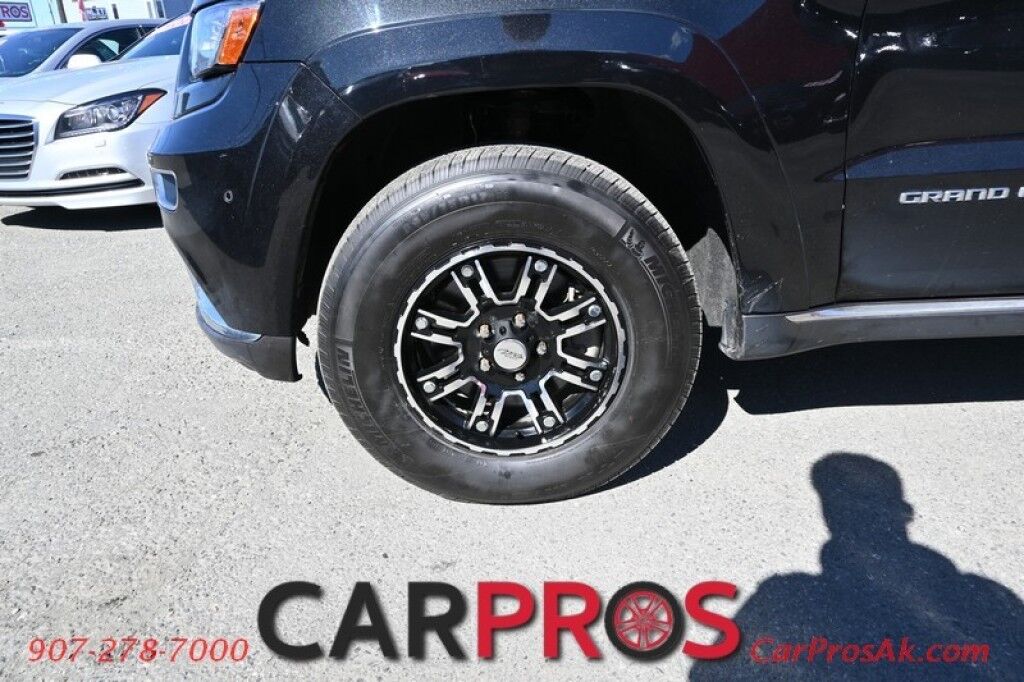 2014 Jeep Grand Cherokee Summit - 5.7 V8 - Automatic - 4X4 - Front Leather Heated/Cooled Seats - Heated Steering Wheel - Rear Heated Seats - Navigation - Bluetooth - Backup Camera - Remote Start - Panoramic Moonroof - Tow Package Anchorage AK