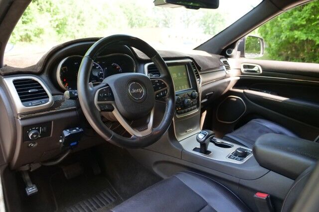2014 Jeep Grand Cherokee Summit / 4WD / 5.7L V8 / Rear Entertainment! High Point NC