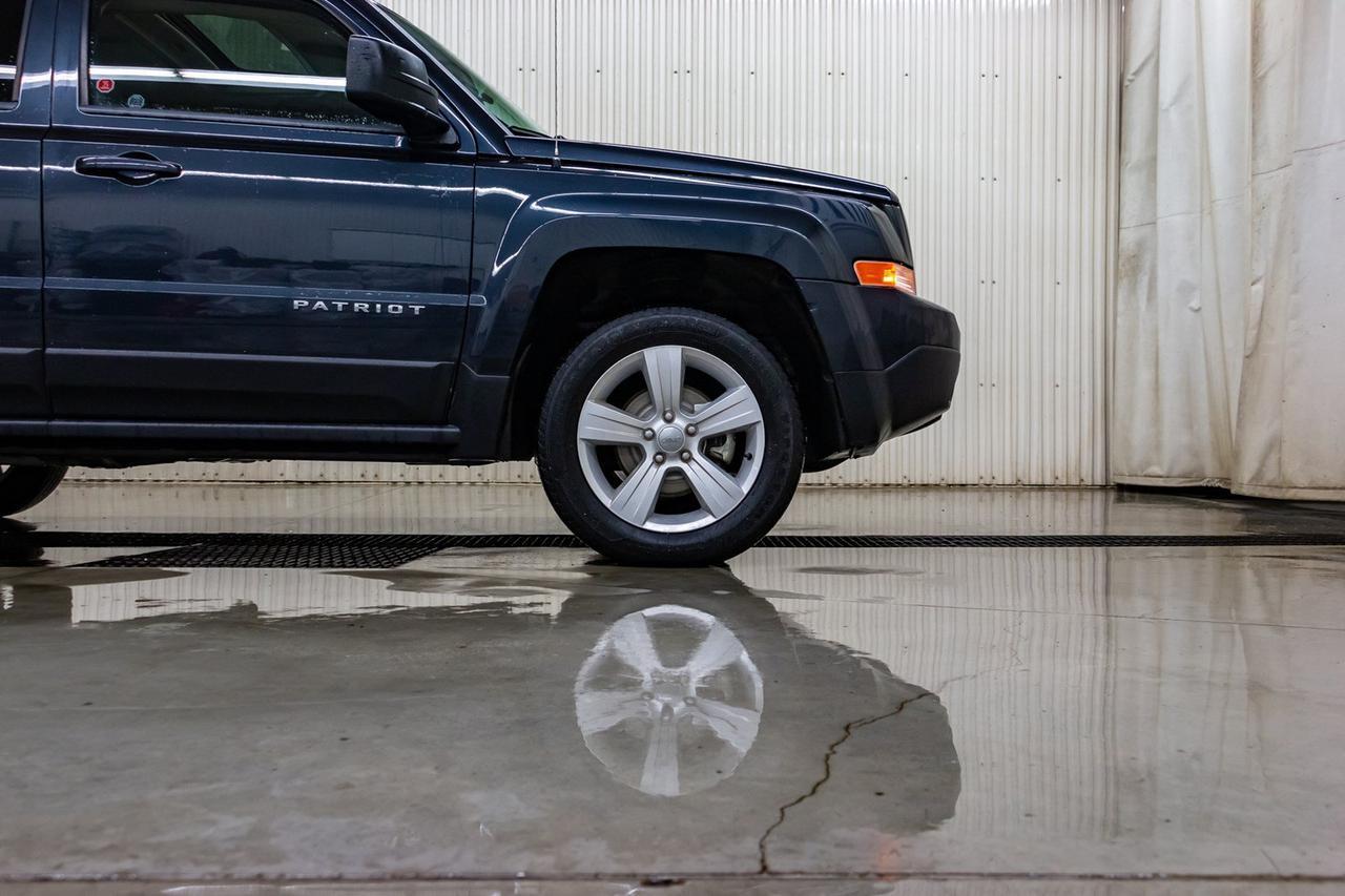 2014 Jeep Patriot 4x4 North Roof Red Deer AB