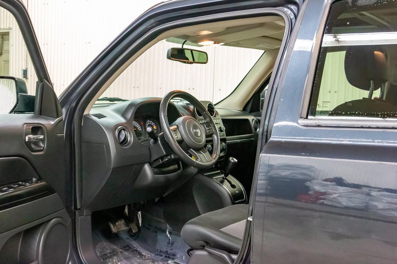 2014 Jeep Patriot 4x4 North Roof Red Deer AB