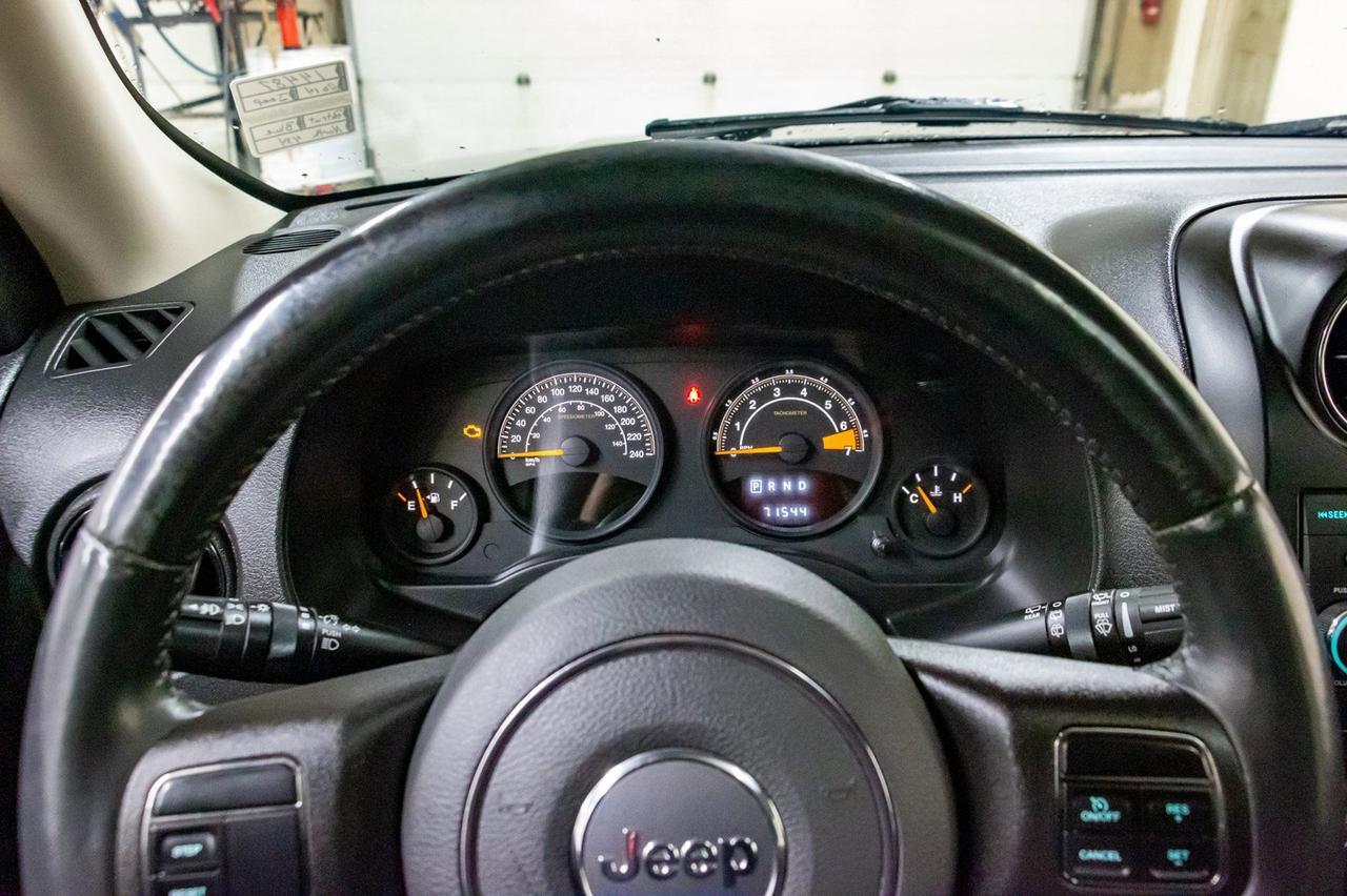 2014 Jeep Patriot 4x4 North Roof Red Deer AB