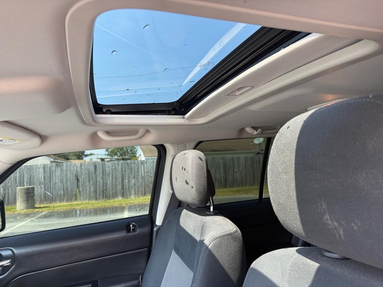 2014 Jeep Patriot Latitude, HEATED SEATS, SUNROOF, BLUETOOTH, POWER/HEATED MIRRORS, UNIVERSAL GARAGE DOOR OPENER, KEYLESS ENTRY, COME AND TEST DRIVE THIS JEEP PATRIOT TODAY! Norfolk VA