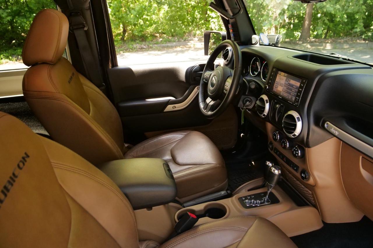 2014 Jeep Wrangler Rubicon 4X4 / Upgrades / Power Convenience Group! Lincolnton NC