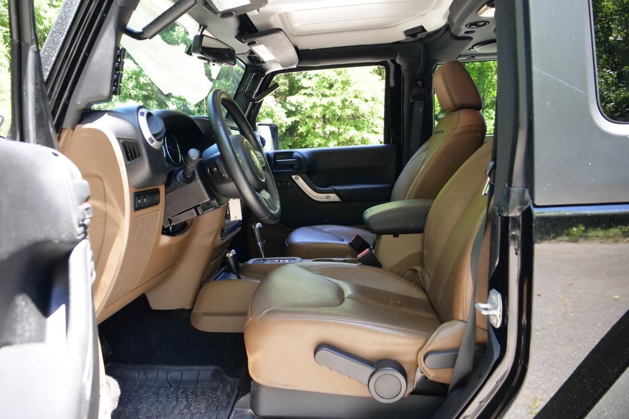 2014 Jeep Wrangler Rubicon 4X4 / Upgrades / Power Convenience Group! Lincolnton NC