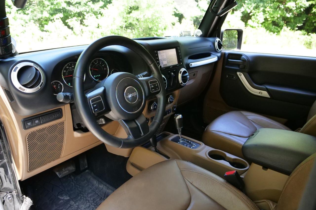 2014 Jeep Wrangler Rubicon 4X4 / Upgrades / Power Convenience Group! Lincolnton NC