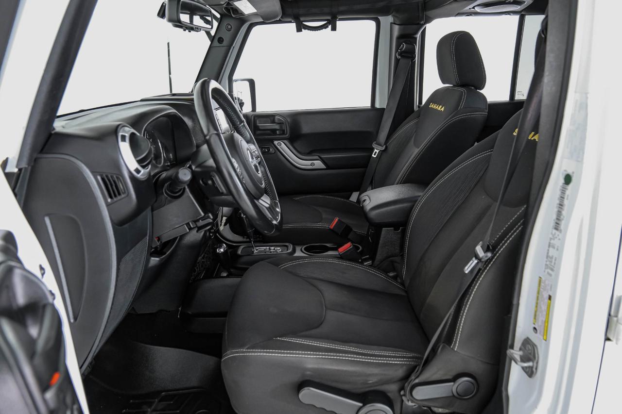 2014 Jeep Wrangler UNLIMITED SAHARA 4WD AUTOMATIC HARD TOP CONVERTIBLE NAVIGATION C Carrollton TX