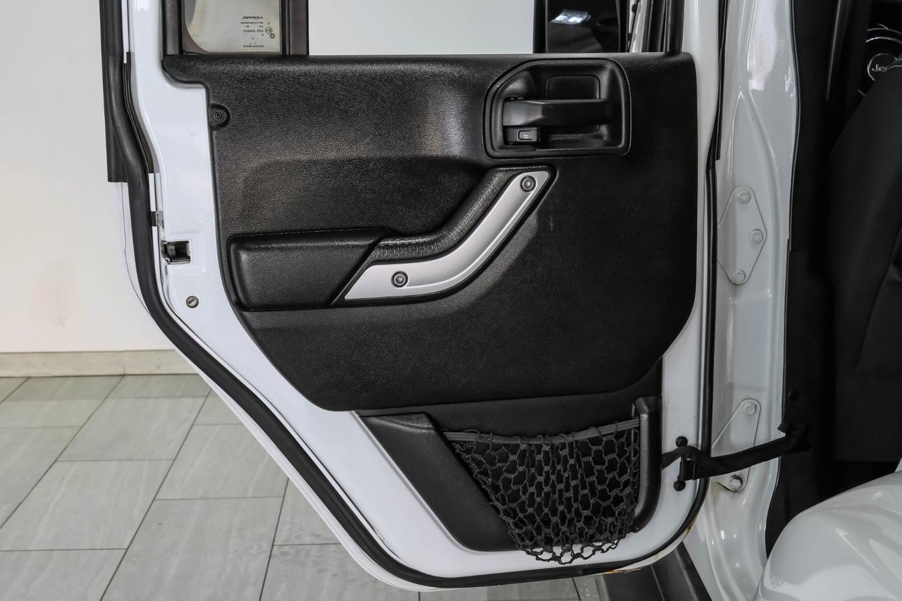 2014 Jeep Wrangler UNLIMITED SAHARA 4WD AUTOMATIC HARD TOP CONVERTIBLE NAVIGATION C Carrollton TX