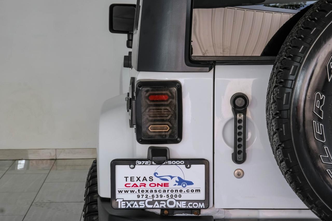 2014 Jeep Wrangler UNLIMITED SAHARA 4WD AUTOMATIC HARD TOP CONVERTIBLE NAVIGATION CRUISE CONTROL Carrollton TX