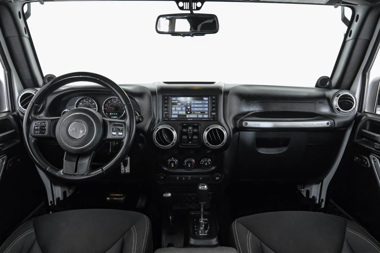2014 Jeep Wrangler UNLIMITED SAHARA 4WD AUTOMATIC HARD TOP CONVERTIBLE NAVIGATION CRUISE CONTROL Carrollton TX
