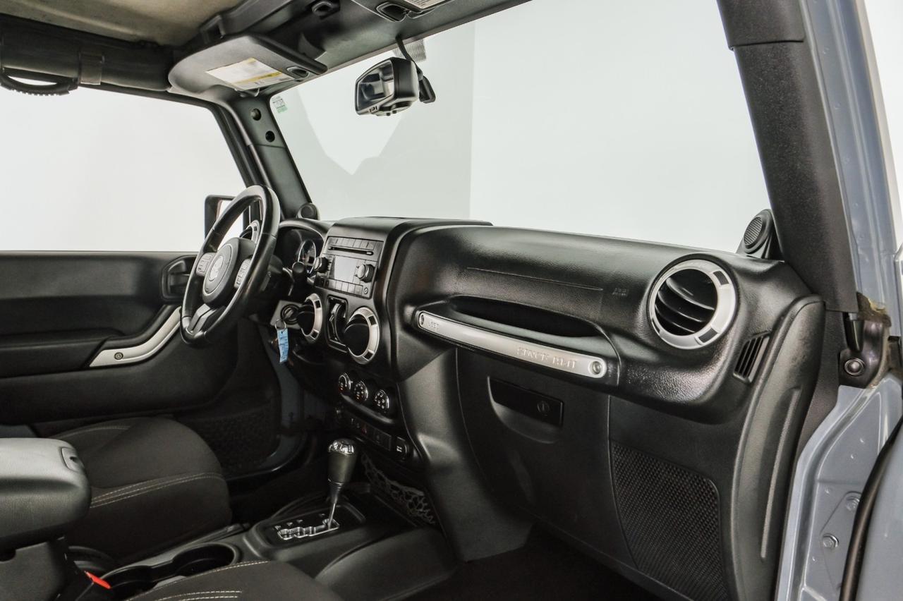 2014 Jeep Wrangler UNLIMITED SAHARA 4WD AUTOMATIC SOFT TOP CONVERTIBLE RUNNING BOARDS TOW HITCH Carrollton TX
