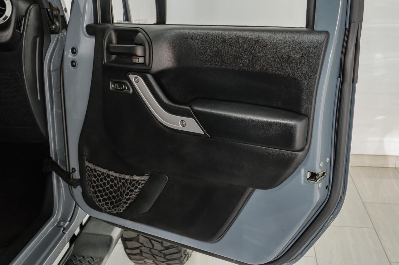 2014 Jeep Wrangler UNLIMITED SAHARA 4WD AUTOMATIC SOFT TOP CONVERTIBLE RUNNING BOARDS TOW HITCH Carrollton TX