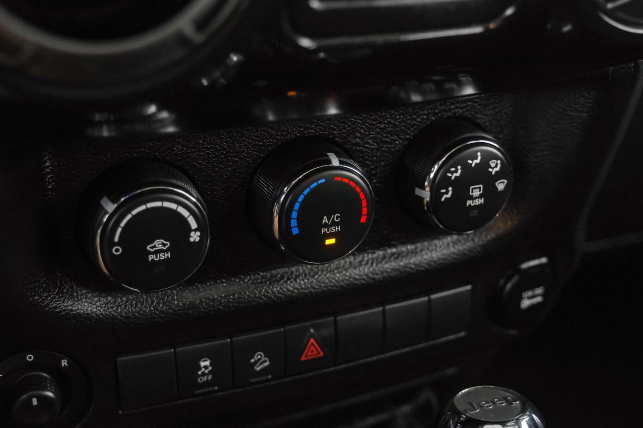 2014 Jeep Wrangler UNLIMITED SPORT 4WD AUTOMATIC HARD TOP CONVERTIBLE CRUISE CONTRO Carrollton TX