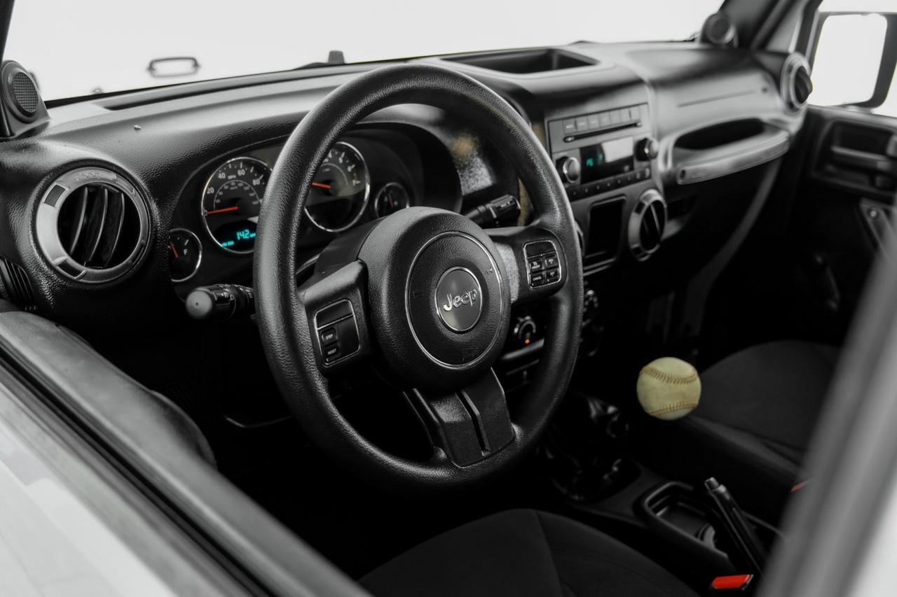 2014 Jeep Wrangler UNLIMITED SPORT 4WD SOFT TOP CONVERTIBLE CRUISE CONTROL ALLOY WH Carrollton TX