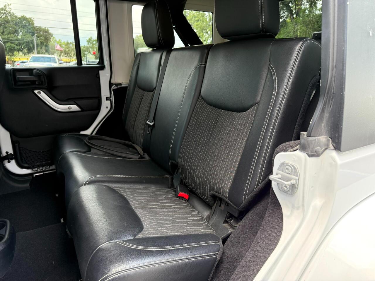 2014 Jeep Wrangler Unlimited 4WD 4dr Freedom Edition *Ltd Avail* Jacksonville FL
