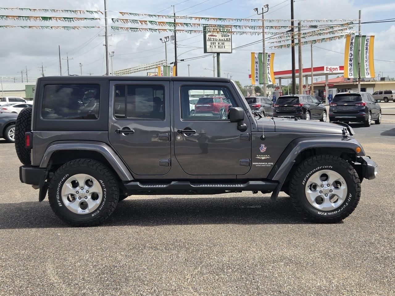 2014 Jeep Wrangler Unlimited 4WD 4dr Sahara