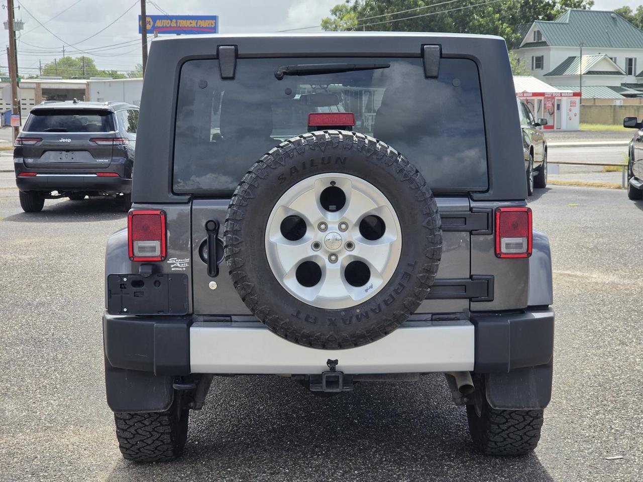 2014 Jeep Wrangler Unlimited 4WD 4dr Sahara Beeville TX