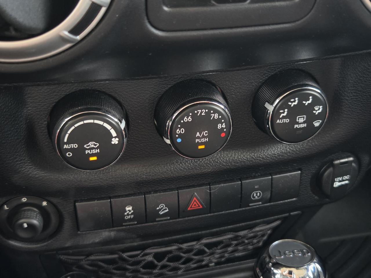 2014 Jeep Wrangler Unlimited 4WD 4dr Sahara Beeville TX