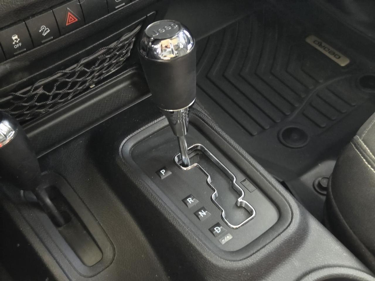 2014 Jeep Wrangler Unlimited 4WD 4dr Sahara Beeville TX