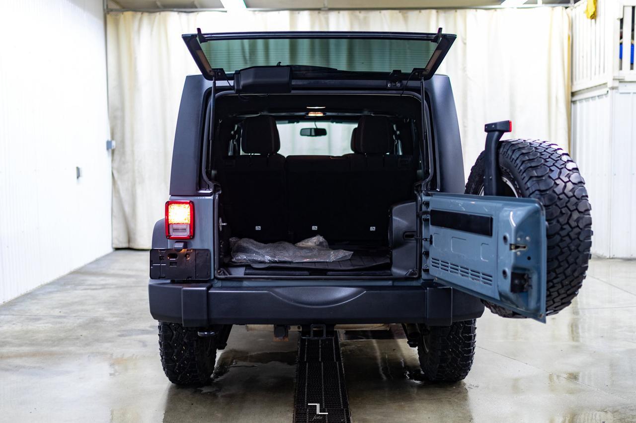 2014 Jeep Wrangler Unlimited 4x4 Rubicon Nav Red Deer AB