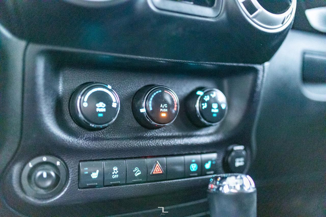 2014 Jeep Wrangler Unlimited 4x4 Rubicon Nav Red Deer AB