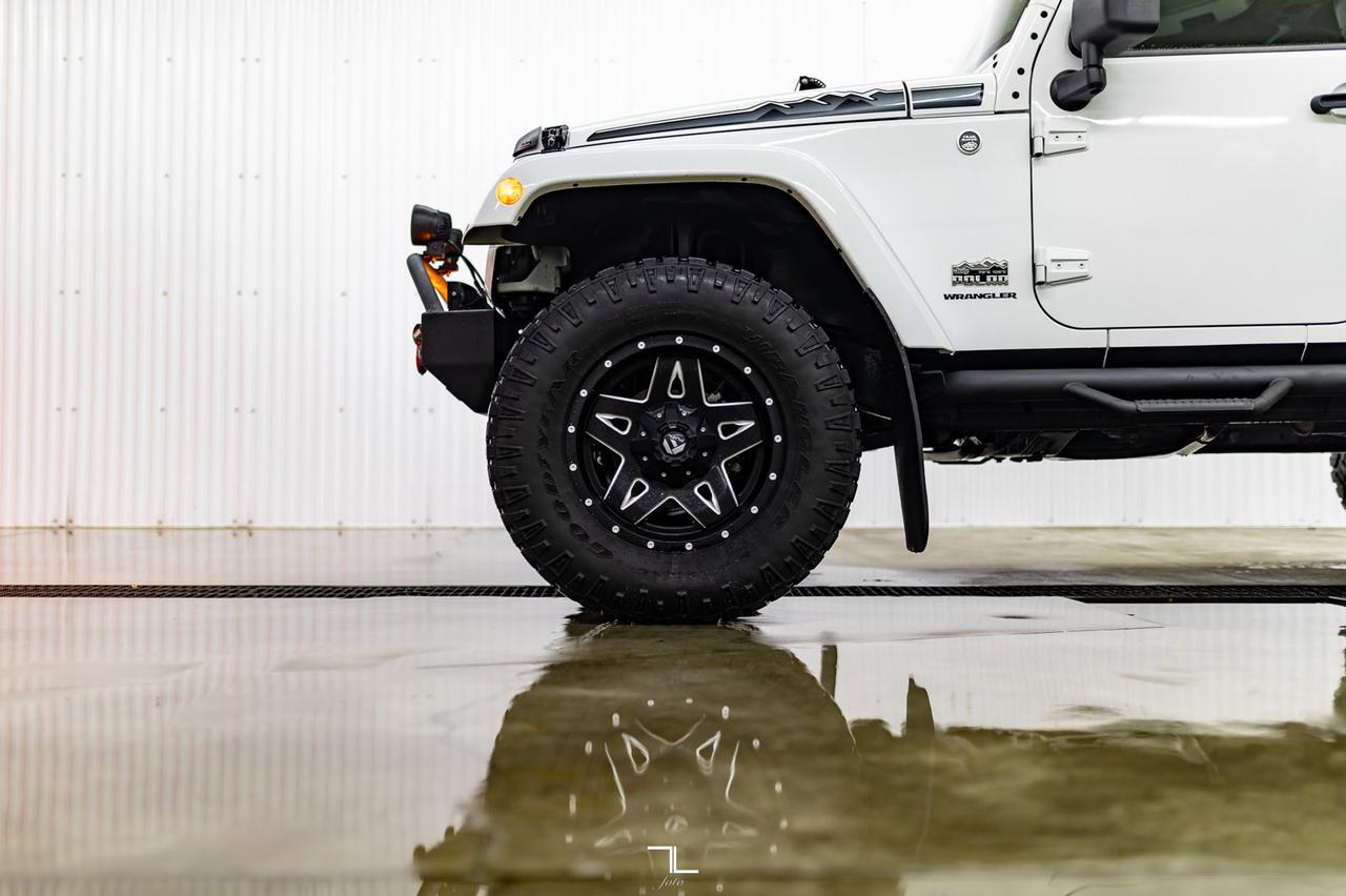 2014 Jeep Wrangler Unlimited 4x4 Sahara Polar Edition Leather Nav Fuel Wheels Red Deer AB