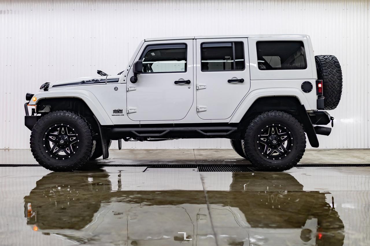 2014 Jeep Wrangler Unlimited 4x4 Sahara Polar Edition Leather Nav Fuel Wheels Red Deer AB