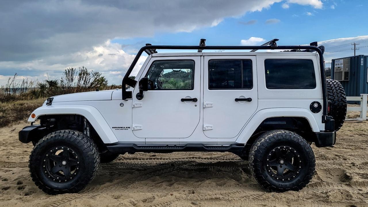 2014 Jeep Wrangler Unlimited Altitude 4 DOOR 4x4 HARD TOP SUV, ROOF