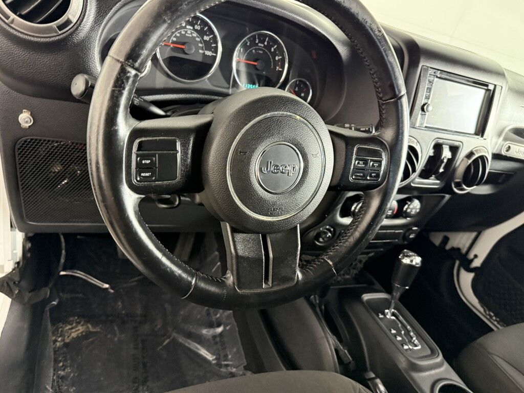 2014 Jeep Wrangler Unlimited Hard Top Sport 4x4 w/Upgrades Maumee OH